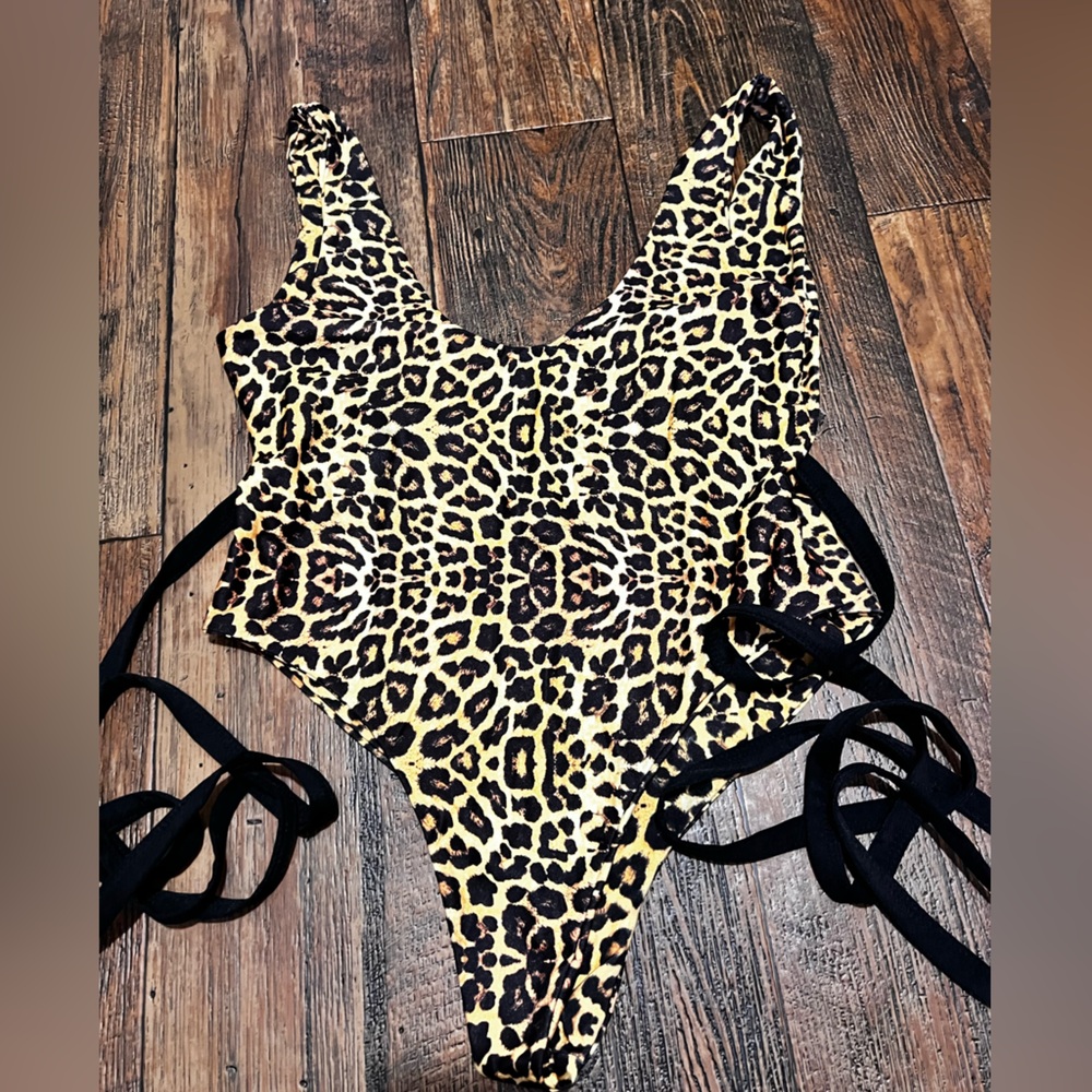 NWOT PrettyLittleThing Leopard Print One Piece